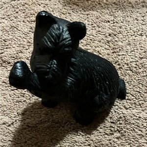 Black Dog Decor
